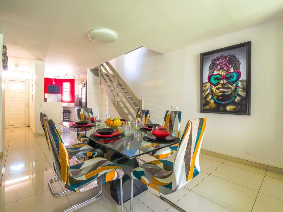 Triplex Yasuke: Vivez L'Experience Pop Art Et Geek En Plein Coeur De Petit-Bourg Villa Eksteriør billede